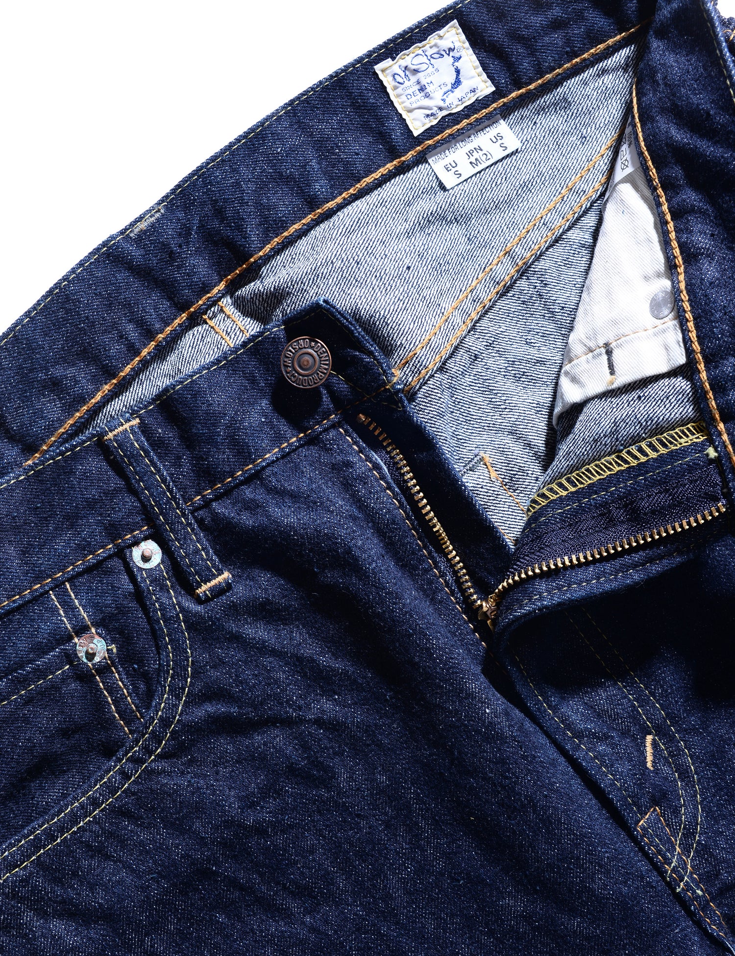 Zipper or Buttons for Denim Jeans: Which Should I Choose